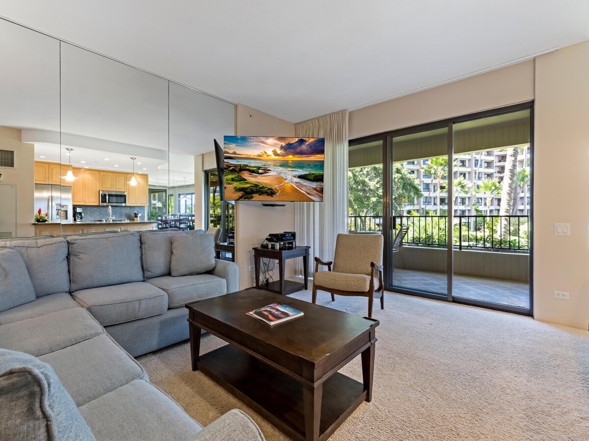 Beach & Pool Views | Prime Location - Photo 2