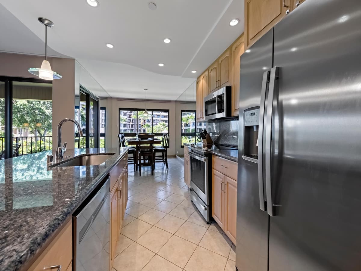 Beach & Pool Views | Prime Location - Photo 4
