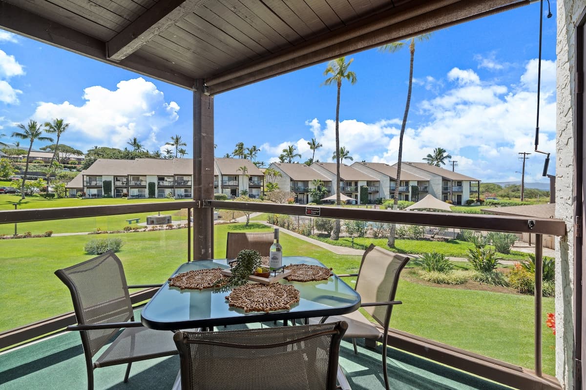 Condo in Kihei · ★4.86 · 1 bedroom · 2 beds · 1 bath - Photo 1