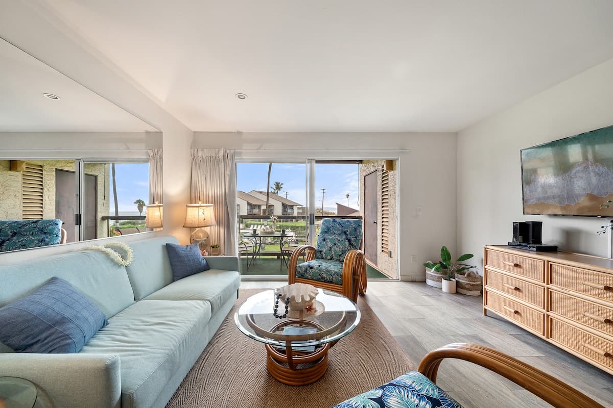Condo in Kihei · ★4.86 · 1 bedroom · 2 beds · 1 bath - Photo 2
