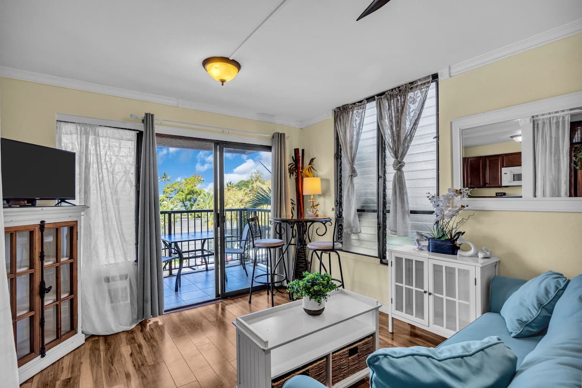 Condo in Kihei · ★4.6 · Studio · 2 beds · 1 bath - Photo 3