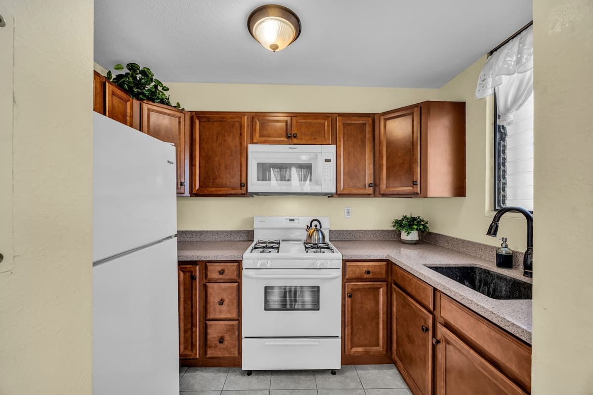 Condo in Kihei · ★4.6 · Studio · 2 beds · 1 bath - Photo 5