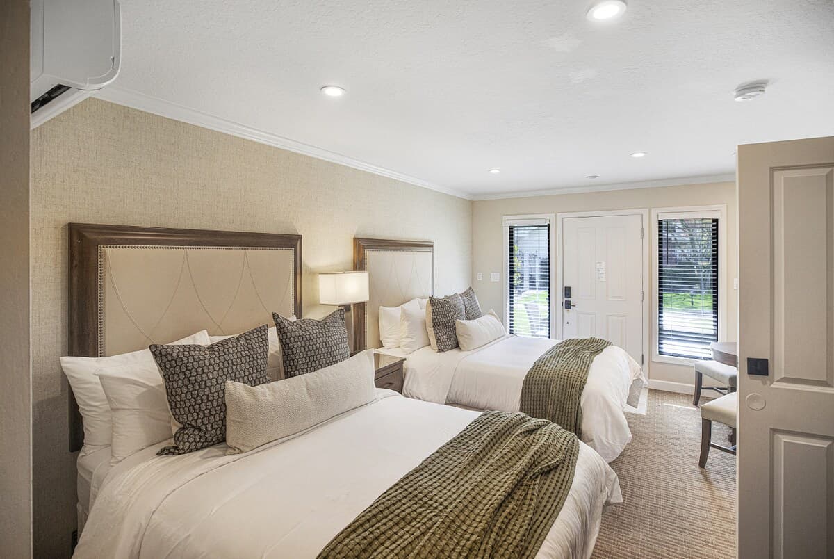 Stylish Silverado Resort Condo with Pool & Golf - Photo 2