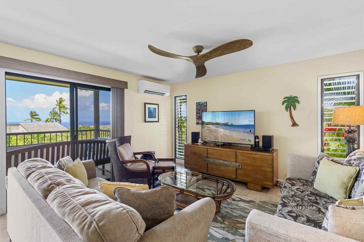 Condo in Kihei · ★4.75 · 2 bedrooms · 4 beds · 2 private baths - Photo 2