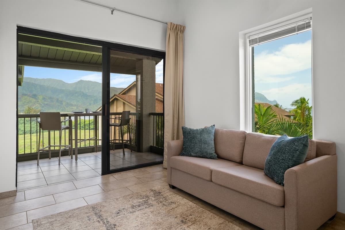Condo in Princeville · ★4.86 · 1 bedroom · 2 beds · 1 bath - Photo 2