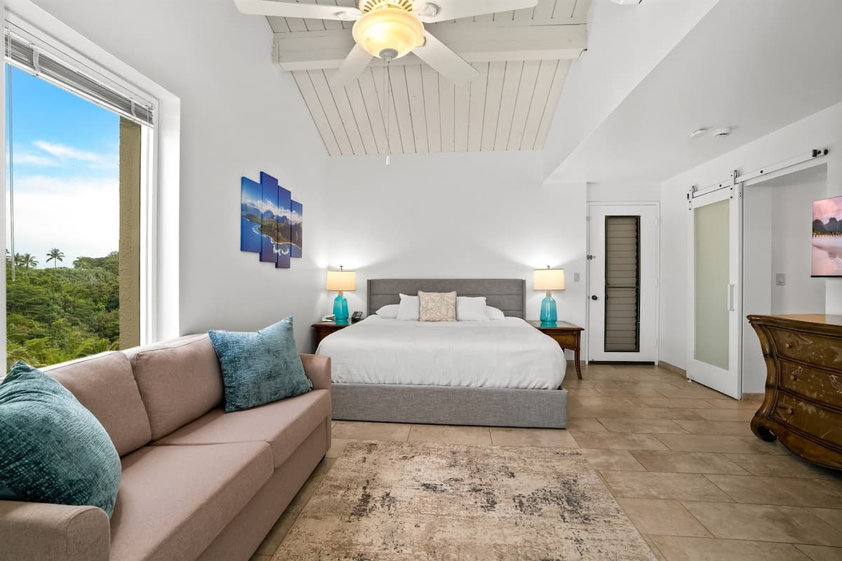 Condo in Princeville · ★4.86 · 1 bedroom · 2 beds · 1 bath - Photo 3