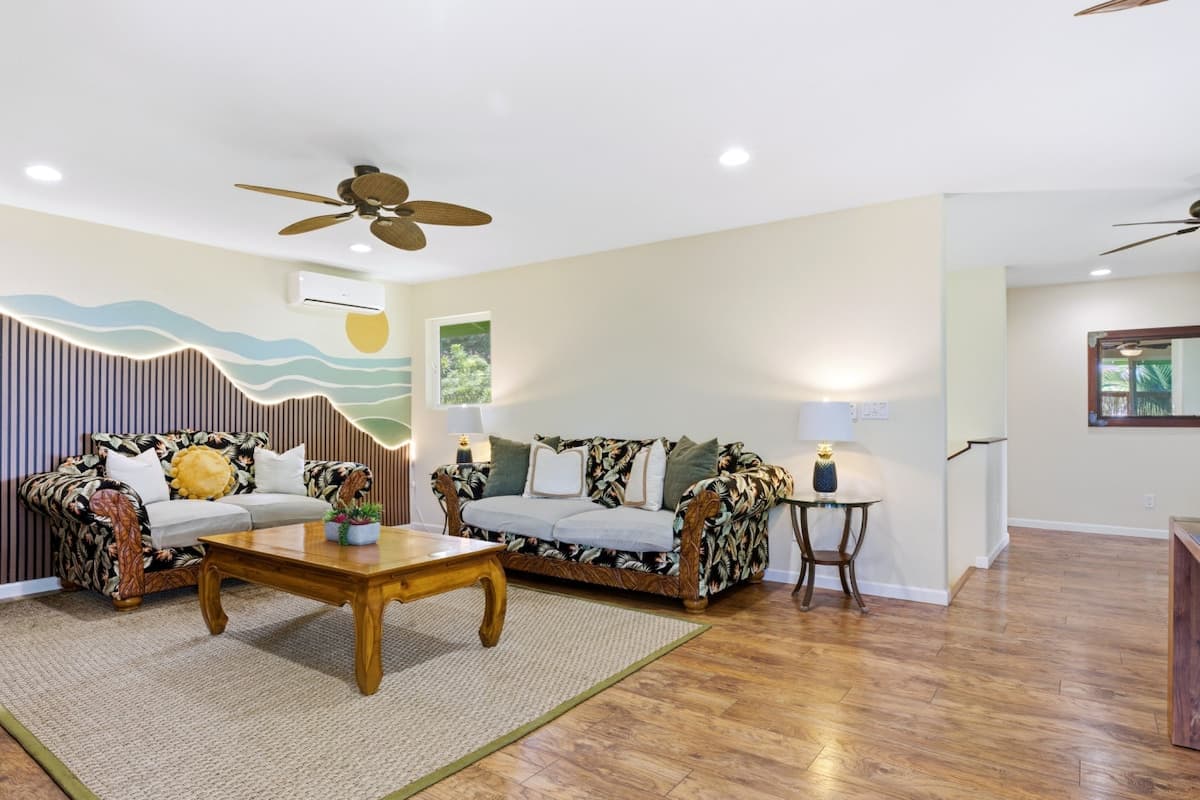 Home in Kailua-Kona · ★5.0 · 4 bedrooms · 7 beds · 3 shared baths - Photo 3