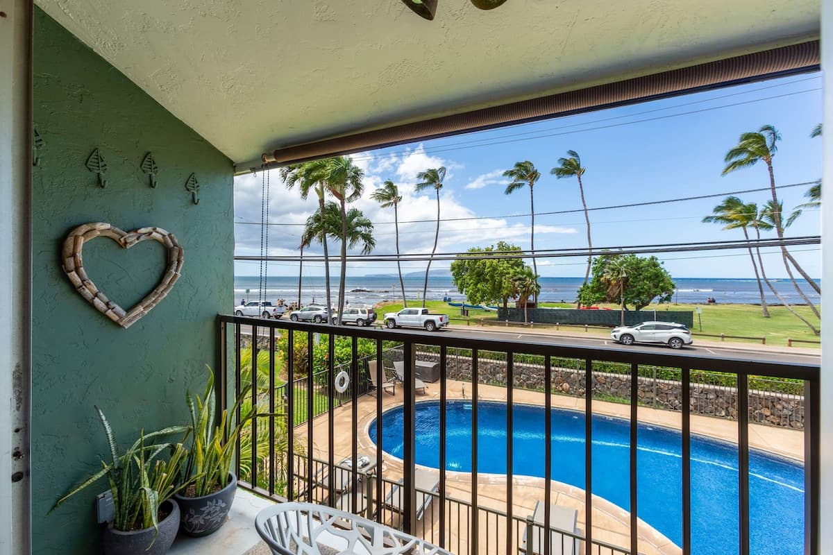 Condo in Kihei · ★4.92 · 1 bedroom · 2 beds · 1 private bath - Photo 1
