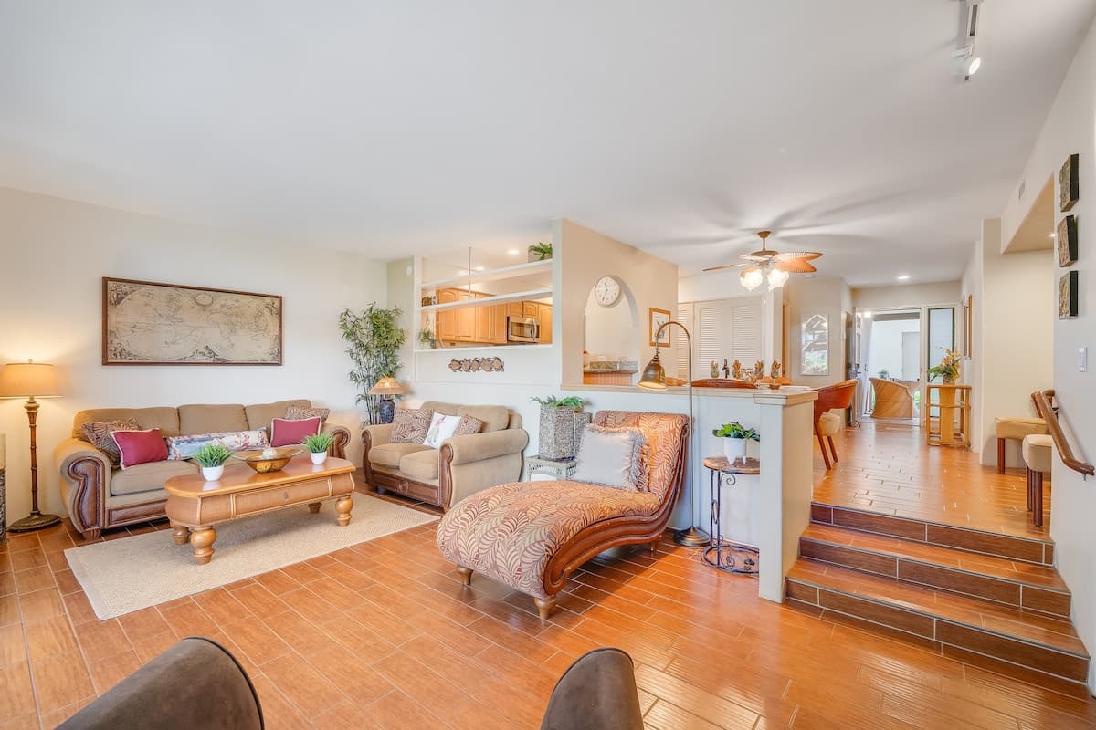 Condo in Lahaina · ★4.65 · 2 bedrooms · 3 beds · 2 baths - Photo 5