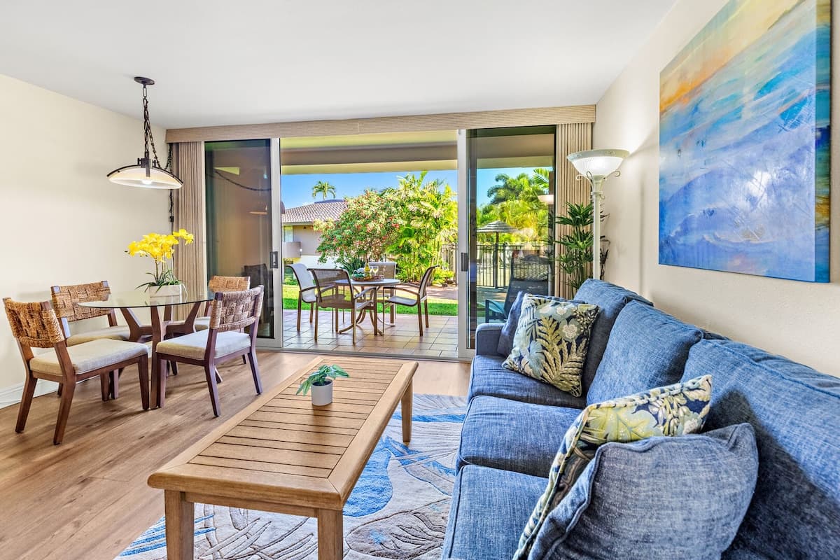 Condo in Lahaina · ★5.0 · 1 bedroom · 2 beds · 1 private bath - Photo 1