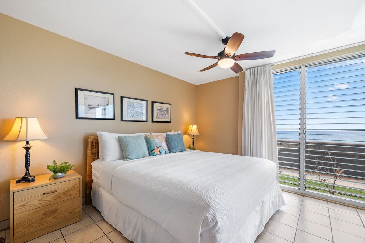 Condo in Lahaina · ★4.43 · 1 bedroom · 2 beds · 1 private bath - Photo 1