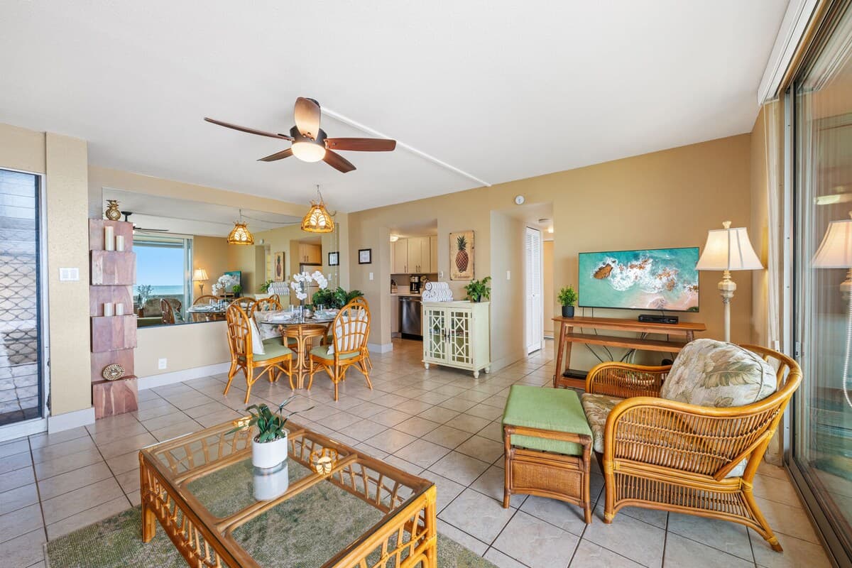 Condo in Lahaina · ★4.43 · 1 bedroom · 2 beds · 1 private bath - Photo 5