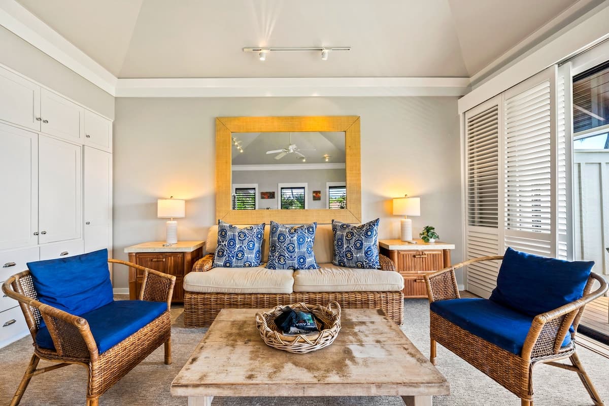 KP13 2nd Floor | Beachfront• Pool • Sunsets - Photo 3
