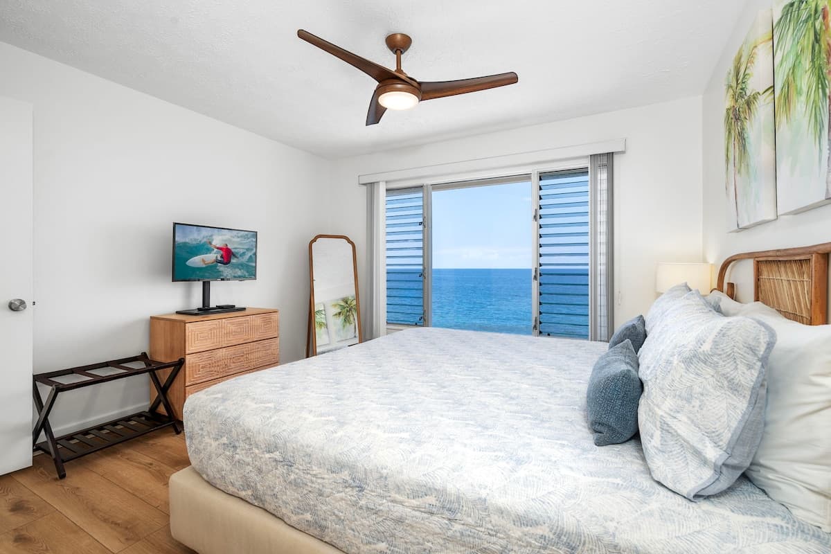 Oceanfront Townhome at Keauhou Kona Surf & Racquet - Photo 3