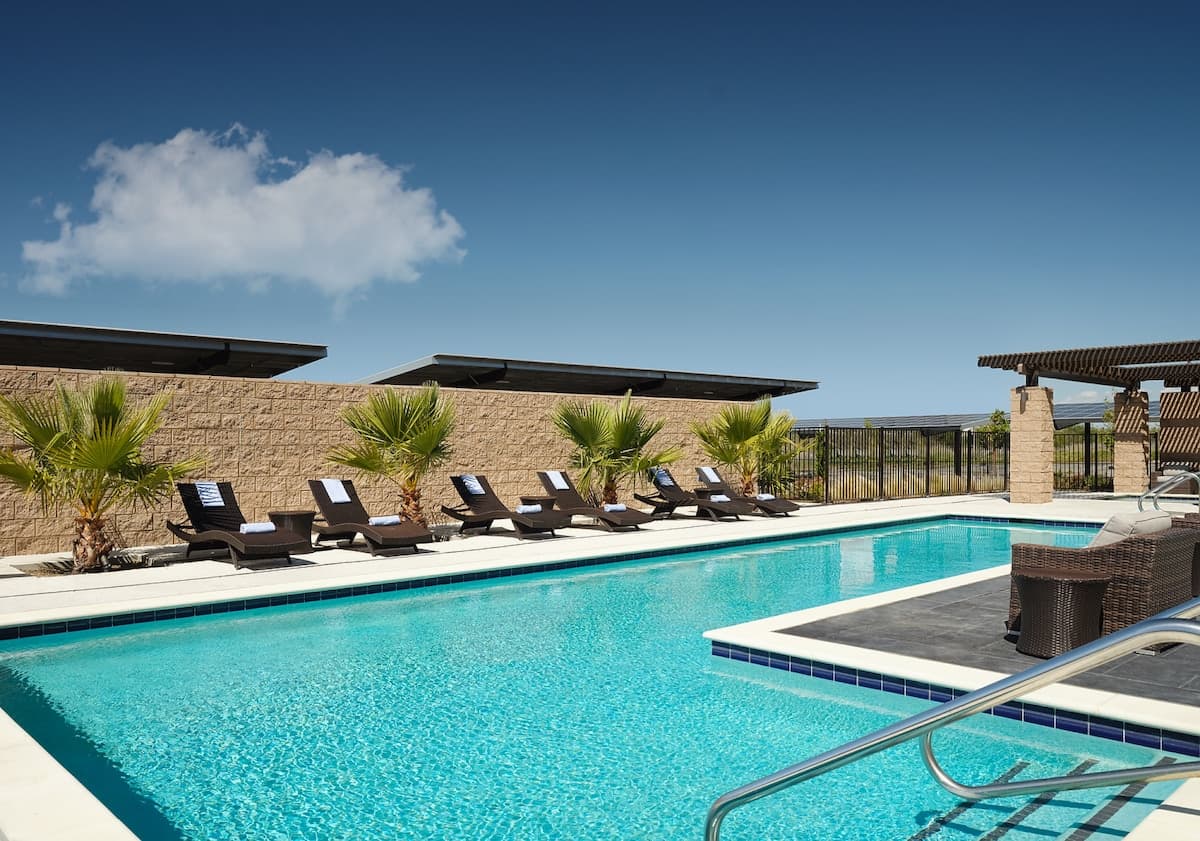 King Suite Near Levi's Stadium + Pool & Hot Tub - Photo 1