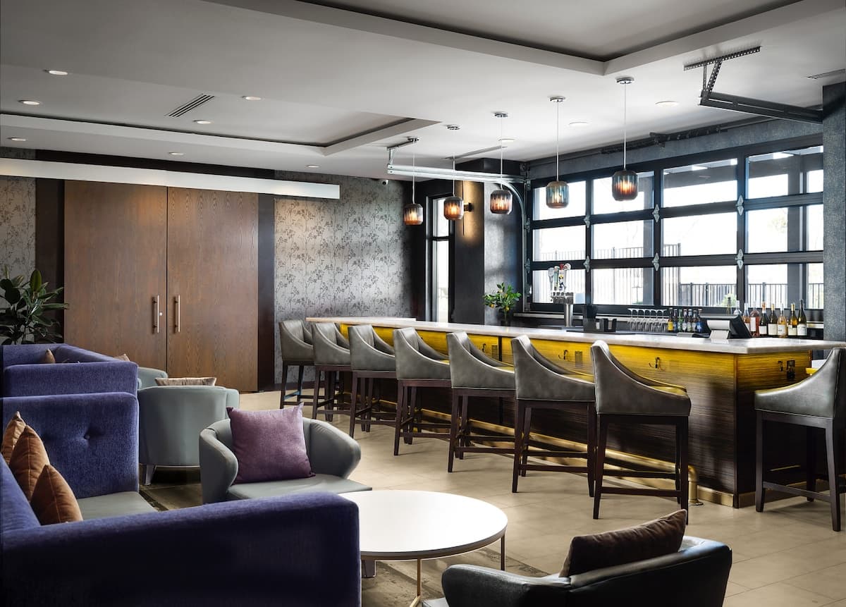 King Suite Near Levi's Stadium + Pool & Hot Tub - Photo 4