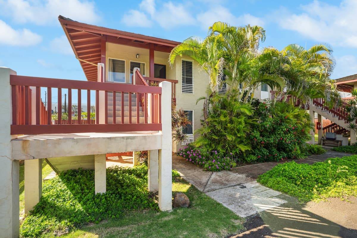 Condo in Kapaa · ★5.0 · 2 bedrooms · 3 beds · 1.5 private baths - Photo 5