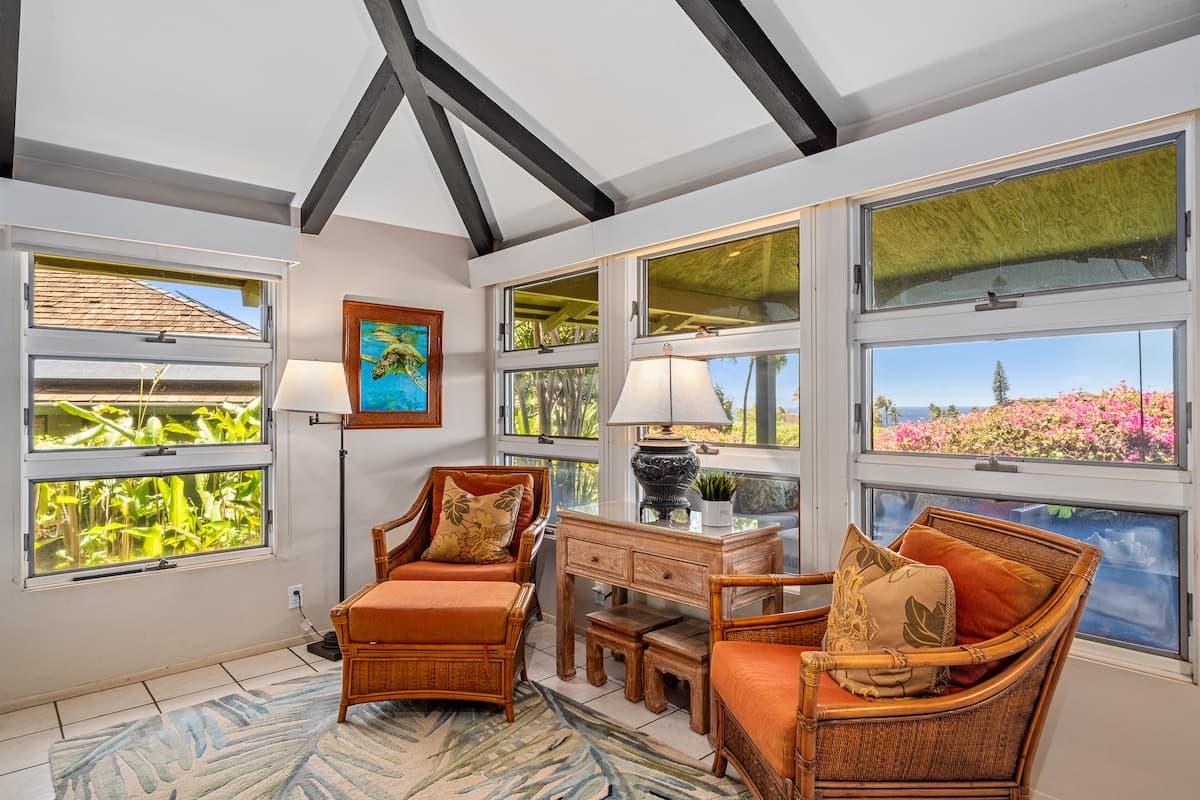 Condo in Lahaina · ★4.78 · 2 bedrooms · 4 beds · 2 baths - Photo 5