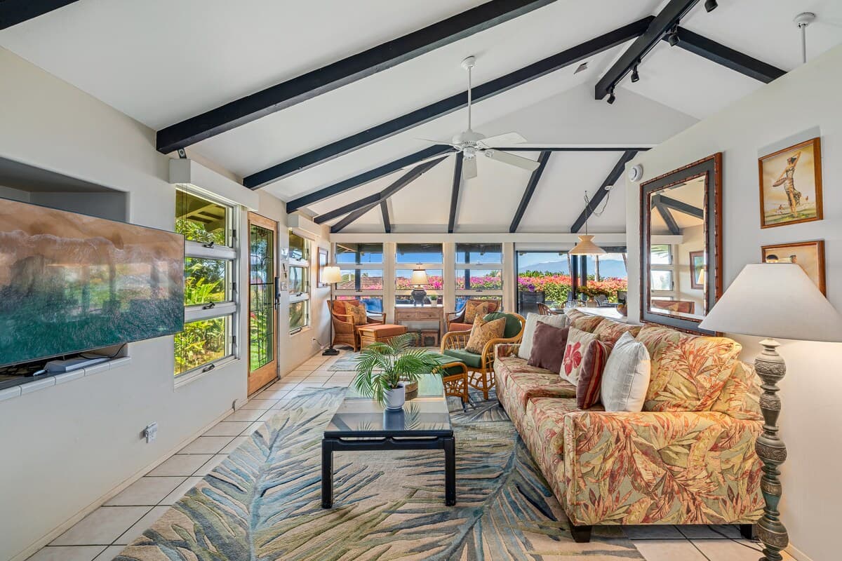 Condo in Lahaina · ★4.78 · 2 bedrooms · 4 beds · 2 baths - Photo 3