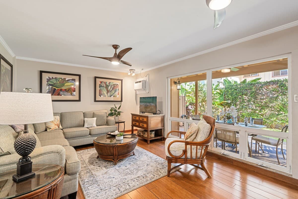 Townhouse in Lahaina · ★5.0 · 3 bedrooms · 5 beds · 2 baths - Photo 4