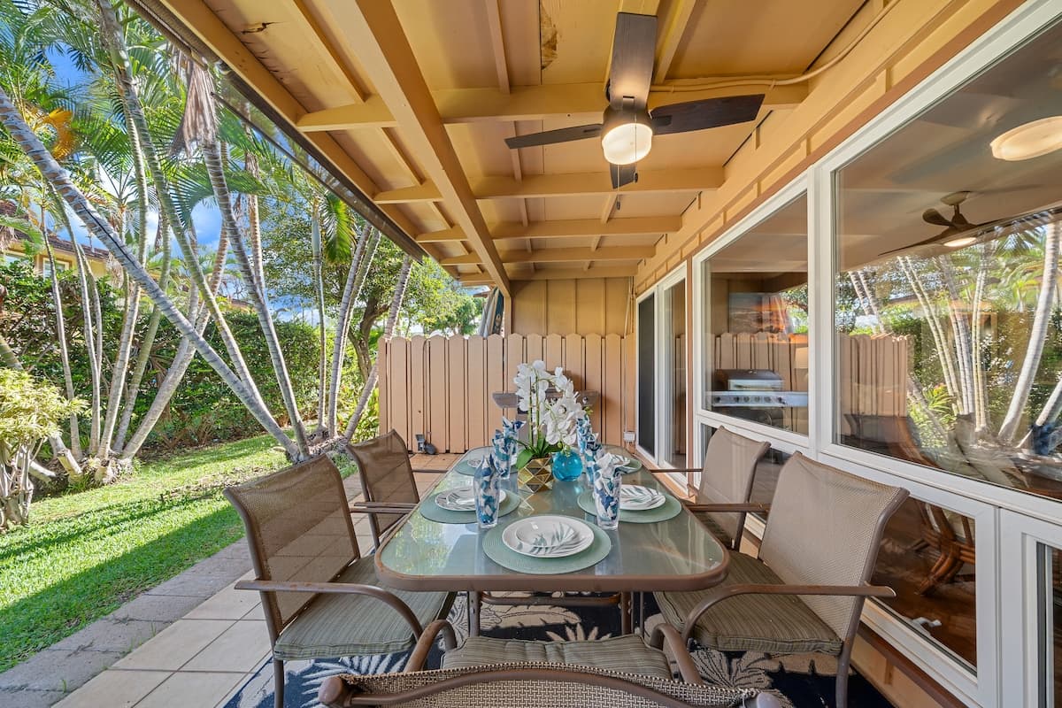 Townhouse in Lahaina · ★5.0 · 3 bedrooms · 5 beds · 2 baths - Photo 1