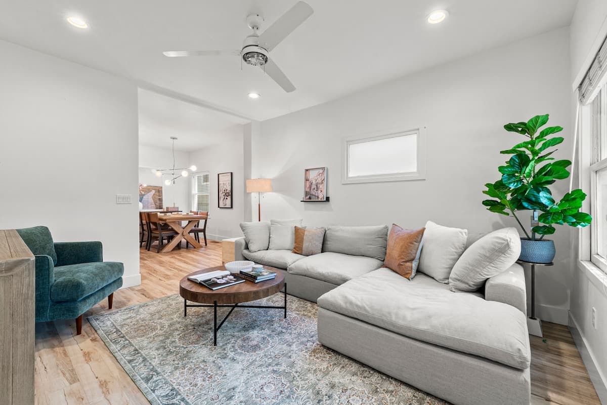 Tranquil Midtown Haven with Tree-Lined Charm - Photo 4