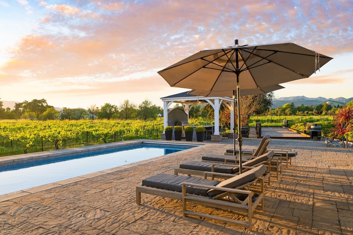 Terra Vina Pool, Hot Tub & Sonoma Wineries - Photo 1