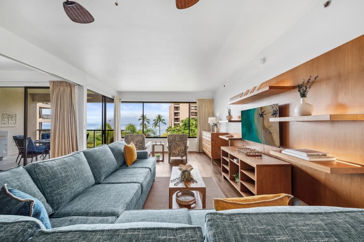 Condo in Lahaina · ★4.86 · 2 bedrooms · 3 beds · 2 baths - Photo 1