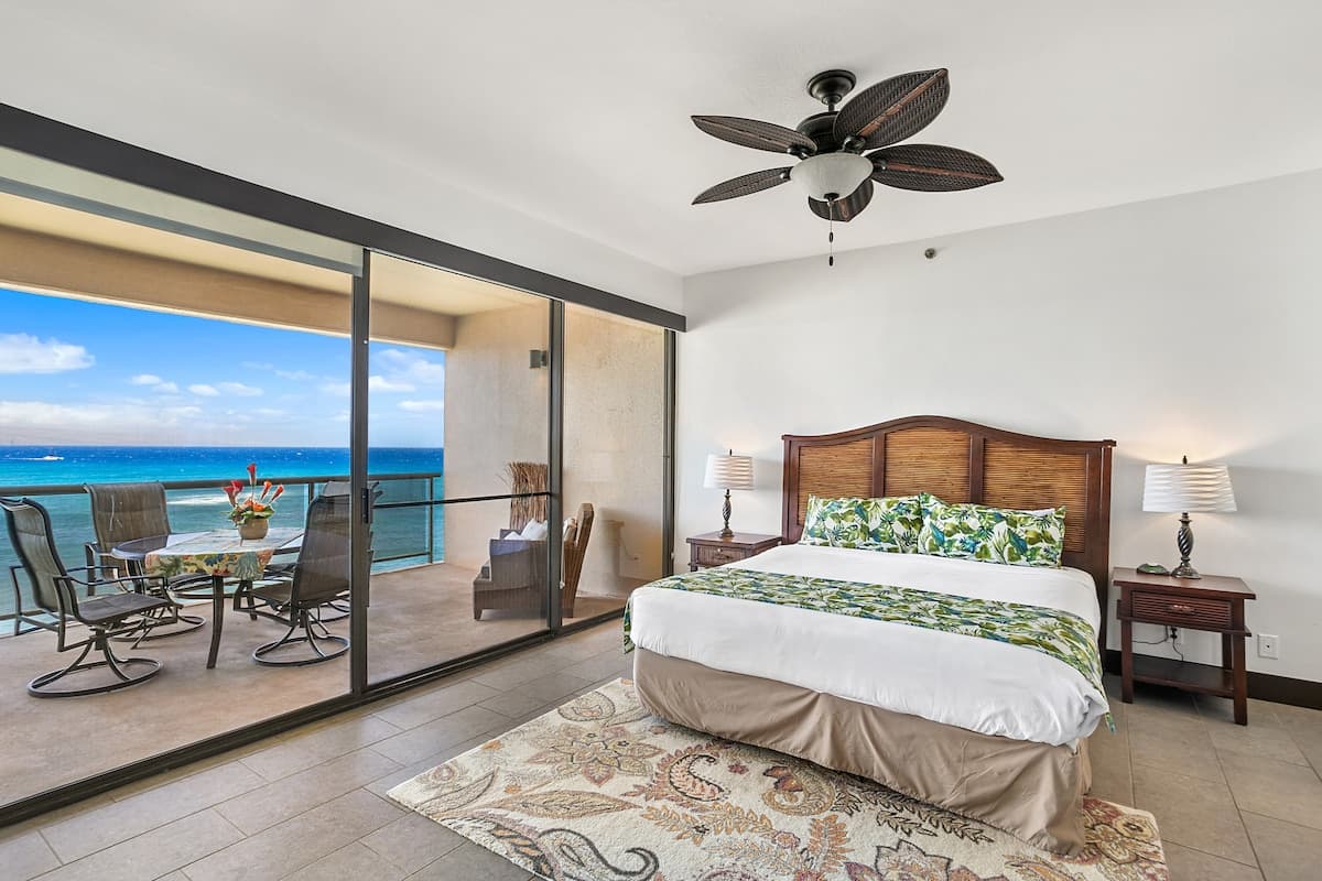 Condo in Lahaina · ★4.64 · 2 bedrooms · 4 beds · 2 private baths - Photo 4