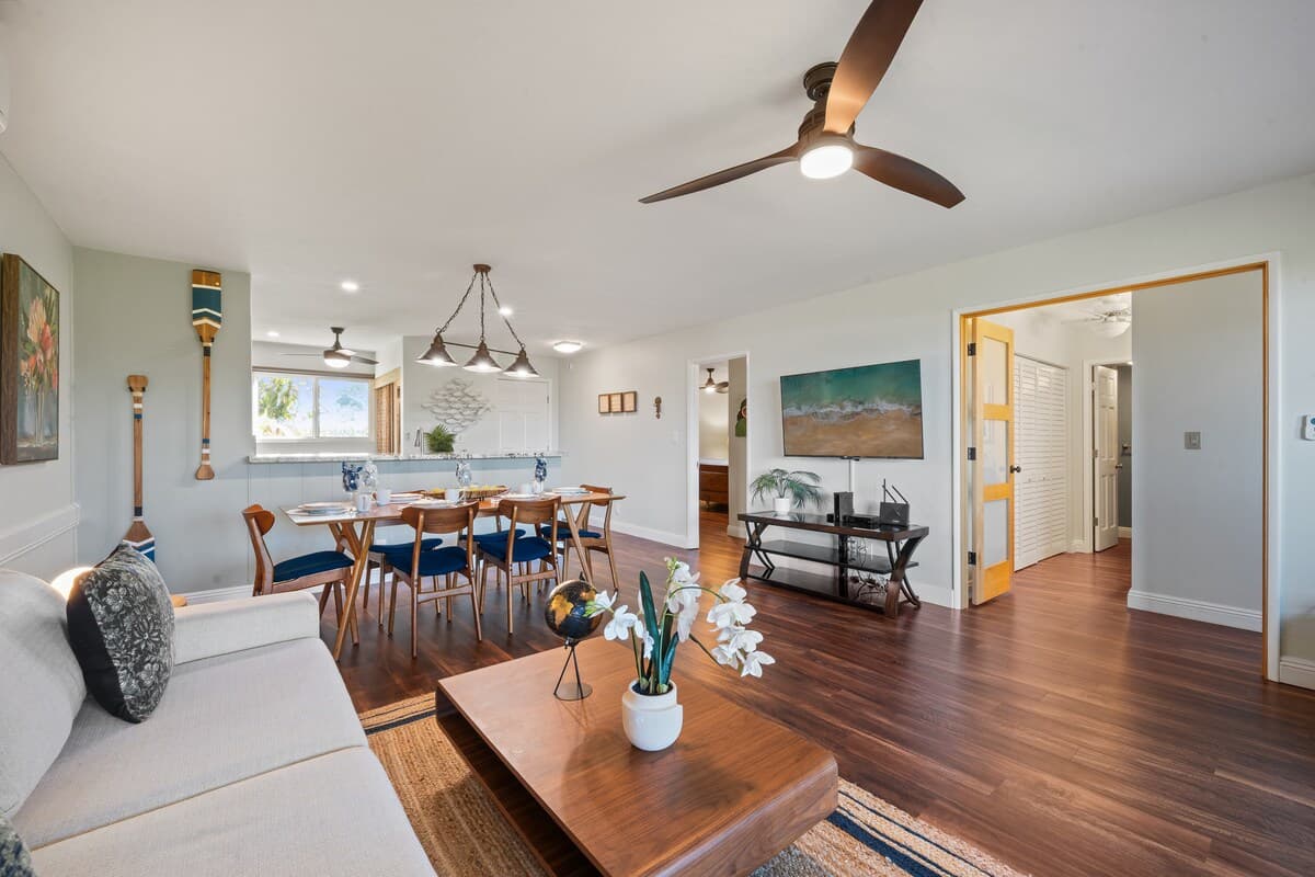 Condo in Lahaina · ★5.0 · 2 bedrooms · 3 beds · 2 baths - Photo 4