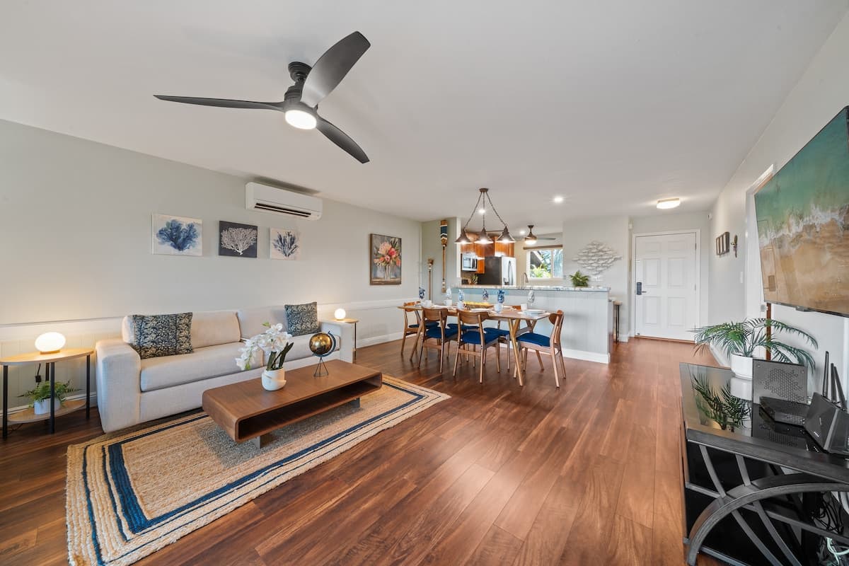 Condo in Lahaina · ★5.0 · 2 bedrooms · 3 beds · 2 baths - Photo 2
