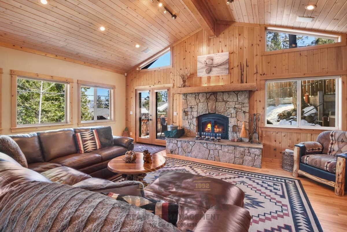 Home in Incline Village · ★4.67 · 4 bedrooms · 5 beds · 4 private baths - Photo 1