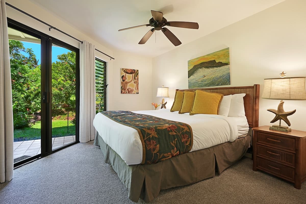 *NEW A/C* Ocean View Pool-Two Bed Steps to Beach - Photo 4