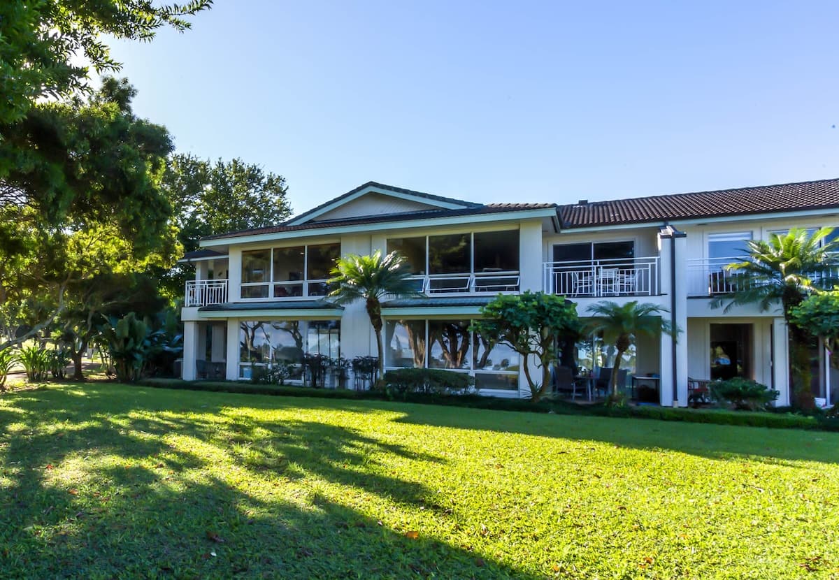 Condo in Princeville · ★4.76 · 2 bedrooms · 3 beds · 2 private baths - Photo 3
