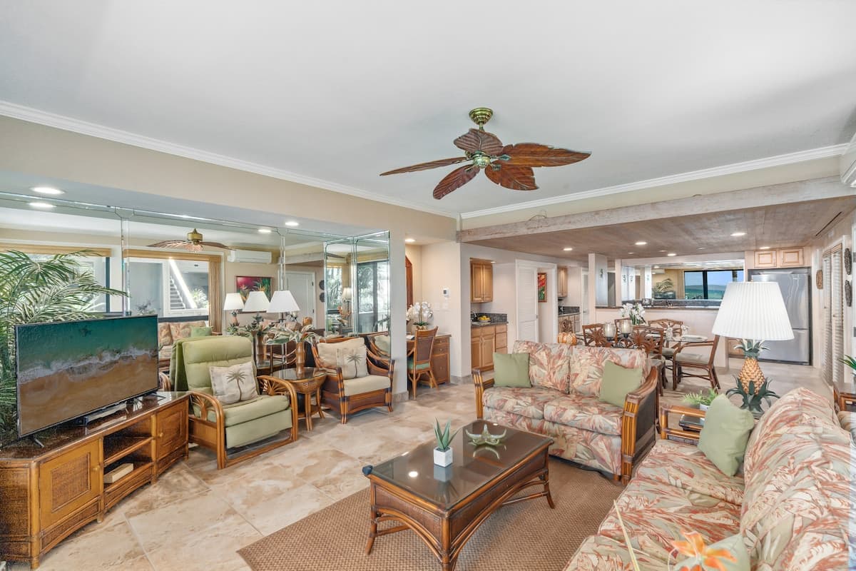 Condo in Lahaina · ★5.0 · 3 bedrooms · 5 beds · 2 baths - Photo 5