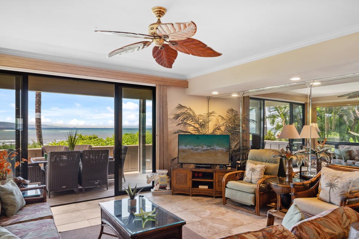 Condo in Lahaina · ★5.0 · 3 bedrooms · 5 beds · 2 baths - Photo 4