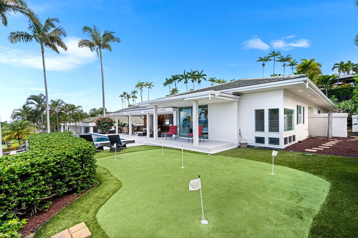Home in Kailua-Kona · ★5.0 · 4 bedrooms · 4 beds · 3 baths - Photo 2