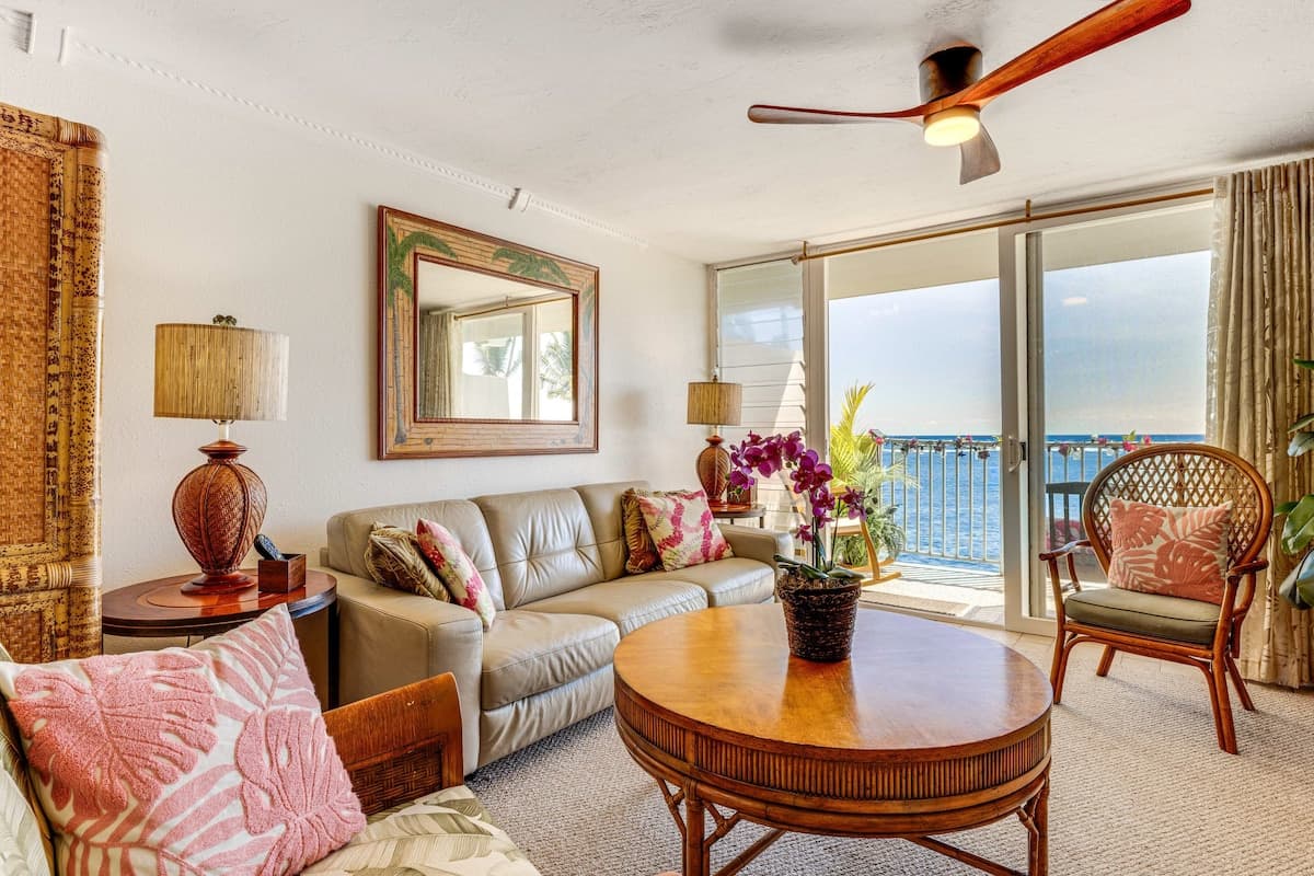 Condo in Hauula · ★4.88 · 1 bedroom · 2 beds · 1 private bath - Photo 2