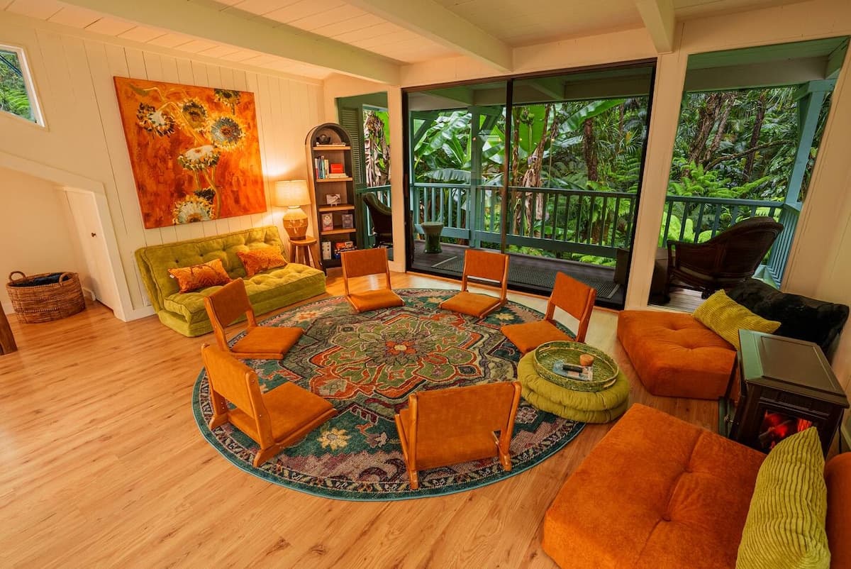 Home in Kailua-Kona · ★5.0 · 5 bedrooms · 9 beds · 3 baths - Photo 4