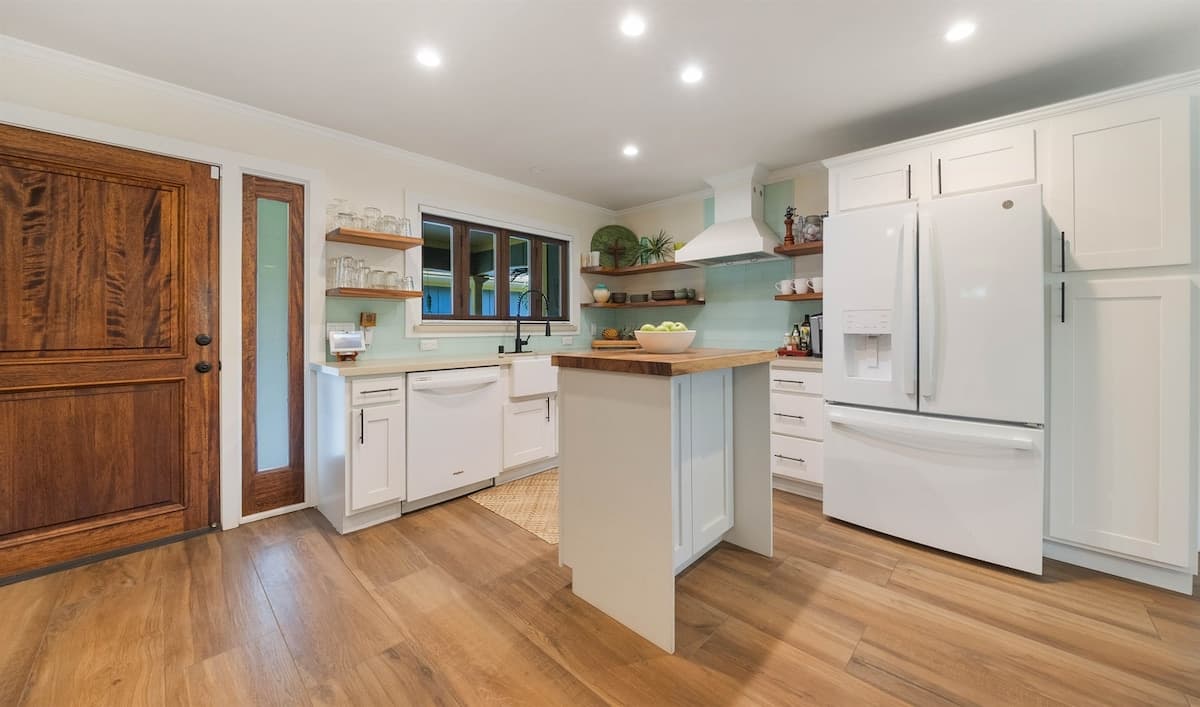 Home in Koloa · ★5.0 · 4 bedrooms · 5 beds · 3 private baths - Photo 4