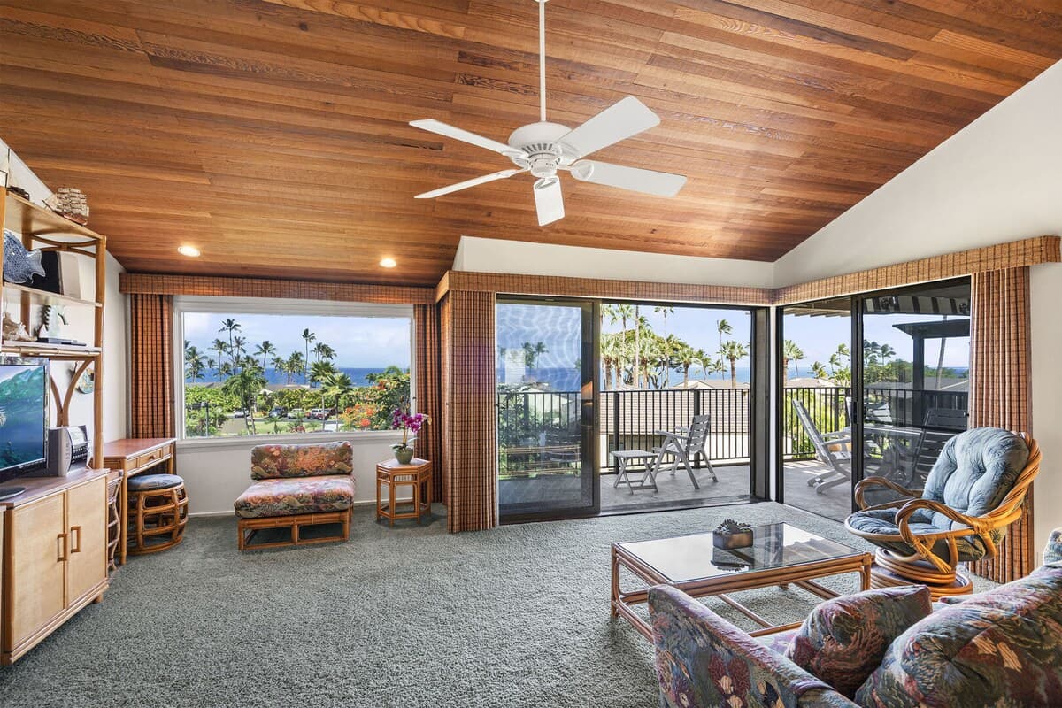 Condo in Kihei · ★5.0 · 2 bedrooms · 4 beds · 2 baths - Photo 4