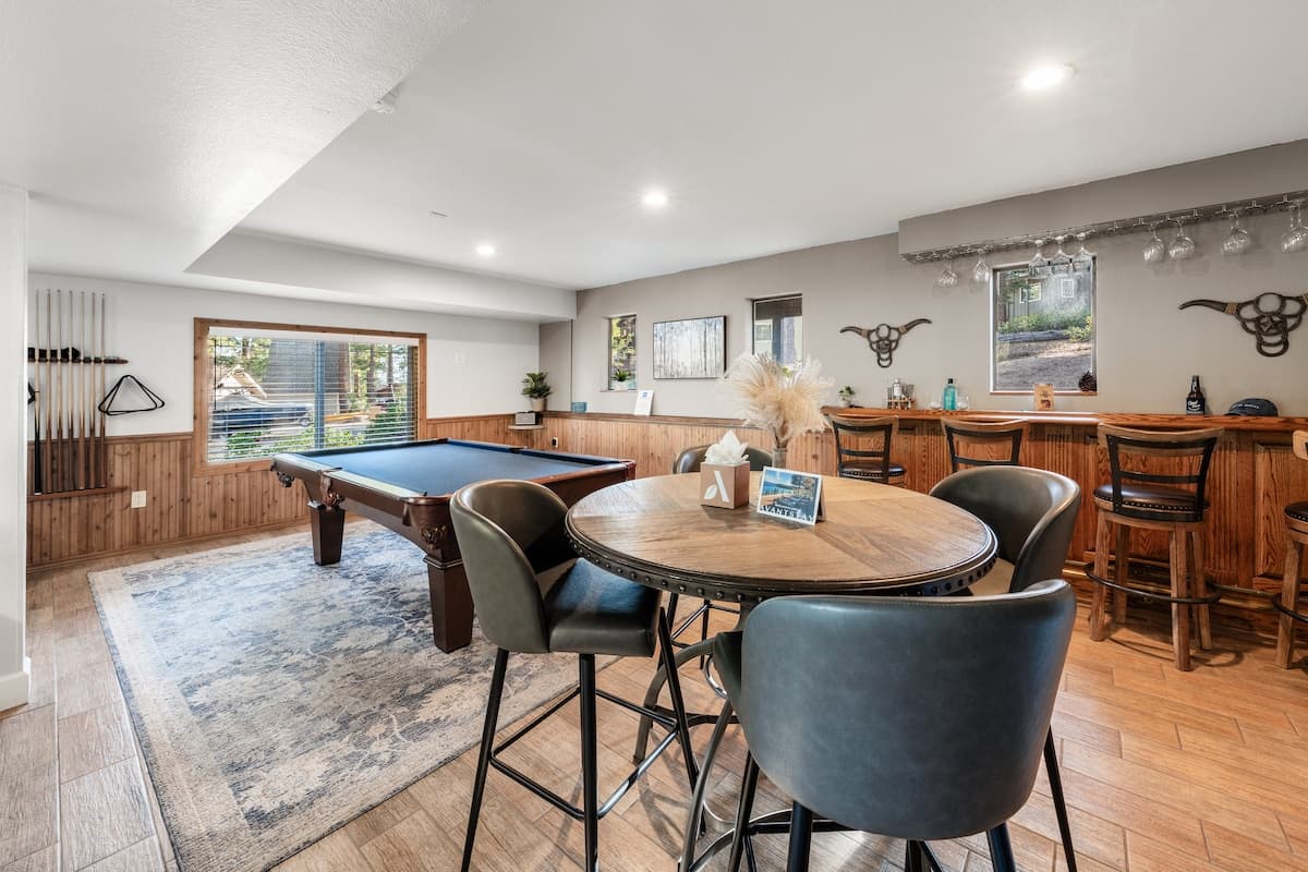 Home in Incline Village · ★4.6 · 4 bedrooms · 9 beds · 3 private baths - Photo 4