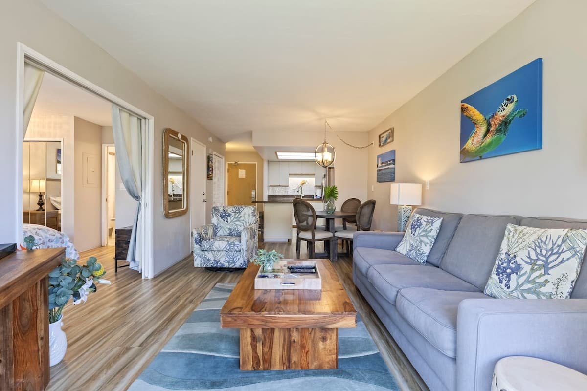 Condo in Kihei · ★4.83 · 1 bedroom · 2 beds · 2 shared baths - Photo 5