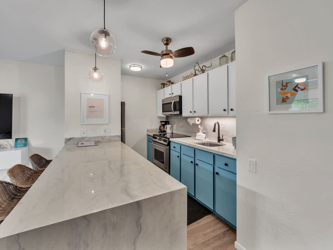 Condo in Kailua-Kona · ★4.85 · 1 bedroom · 2 beds · 1 bath - Photo 2