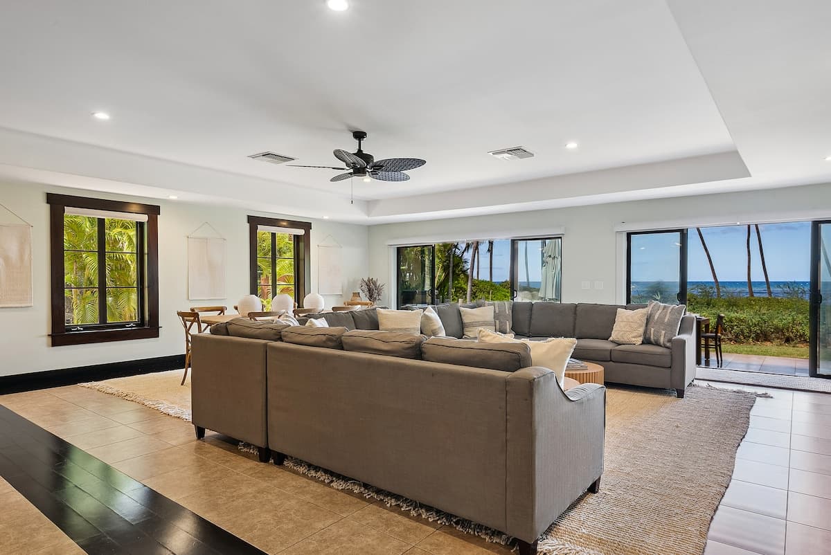 Home in Kihei · ★5.0 · 3 bedrooms · 7 beds · 3 baths - Photo 3