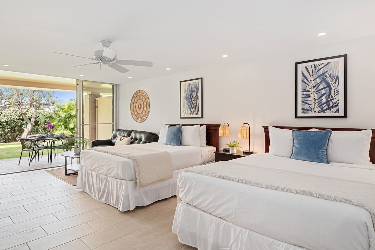 Condo in Lahaina · ★5.0 · 1 bedroom · 2 beds · 1 bath - Photo 4