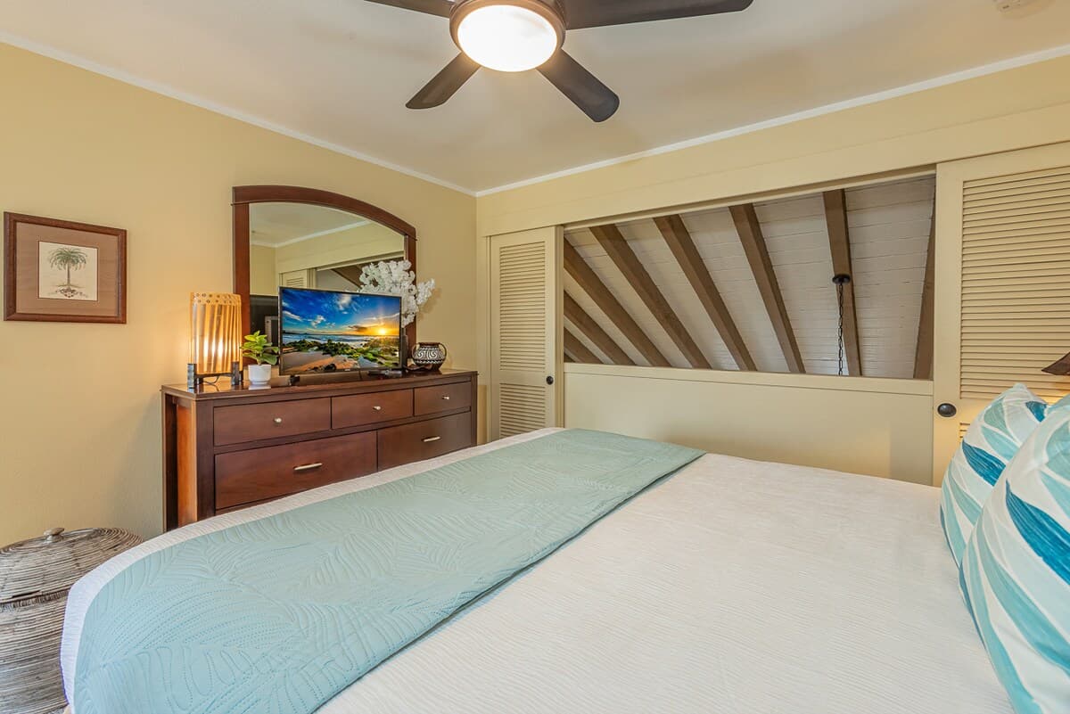 Condo in Kihei · ★5.0 · 2 bedrooms · 3 beds · 2 private baths - Image 23