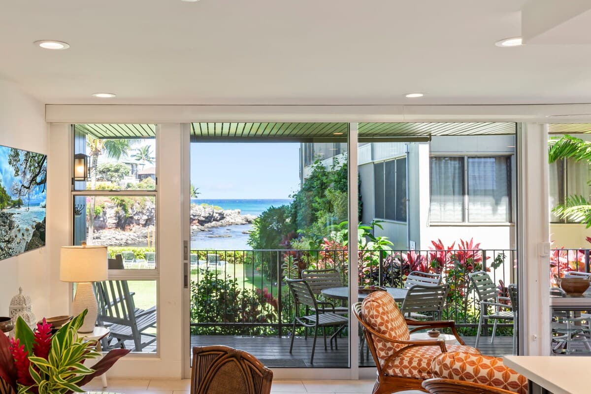 Just Listed! Beautifully Updated 117 Cove – Oceanf - Photo 5