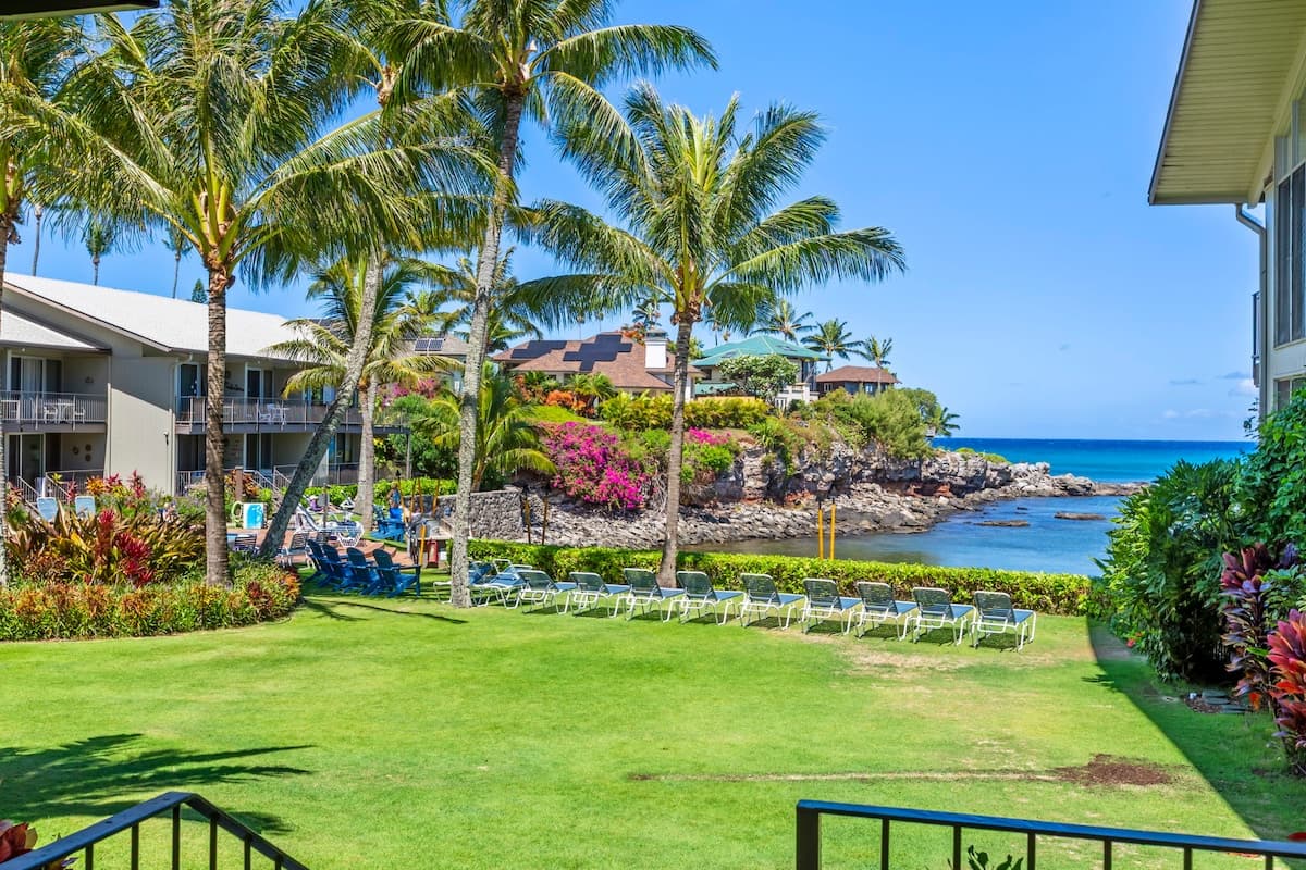Just Listed! Beautifully Updated 117 Cove – Oceanf - Photo 1
