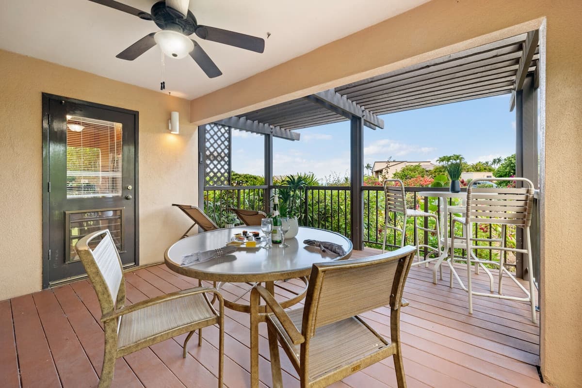 Condo in Kihei · ★4.57 · 1 bedroom · 1 bed · 2 private baths - Photo 2